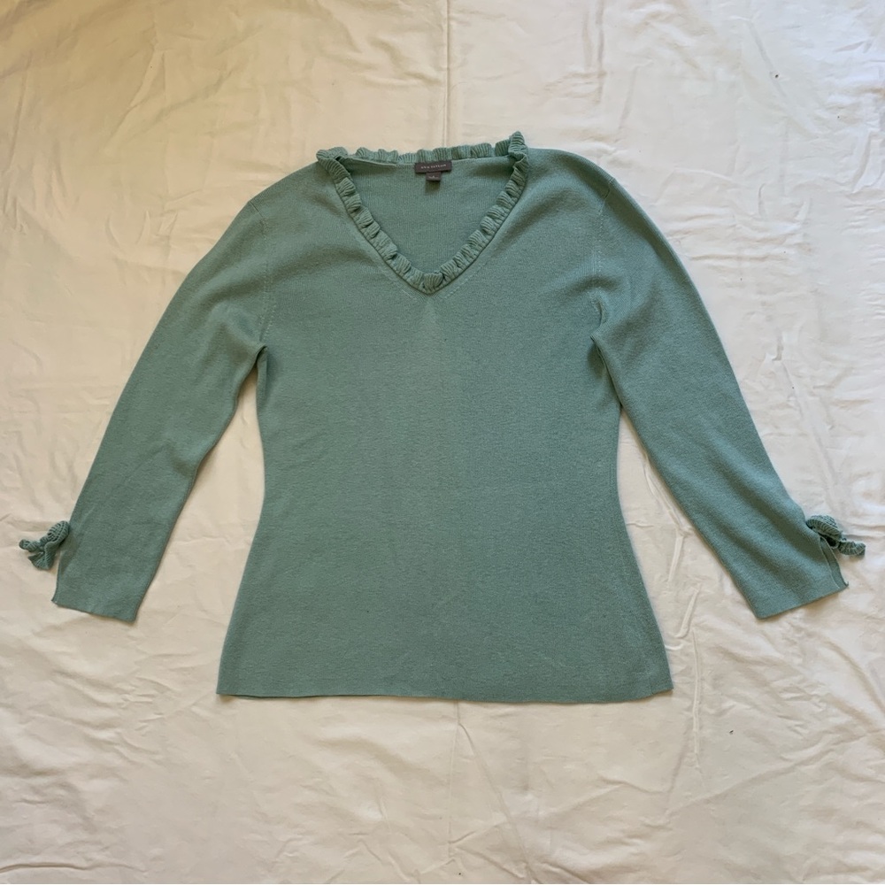 ann Taylor women’s blue jumper